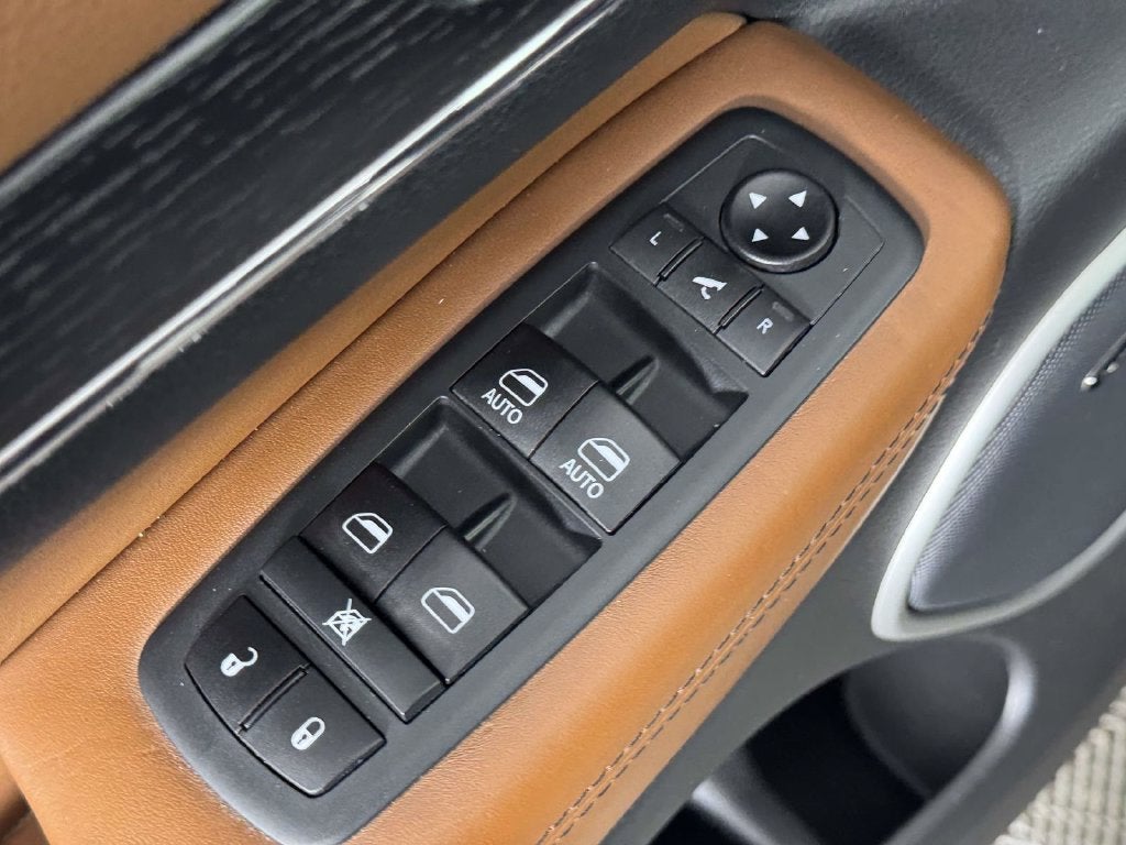 2020 Jeep Grand Cherokee Summit