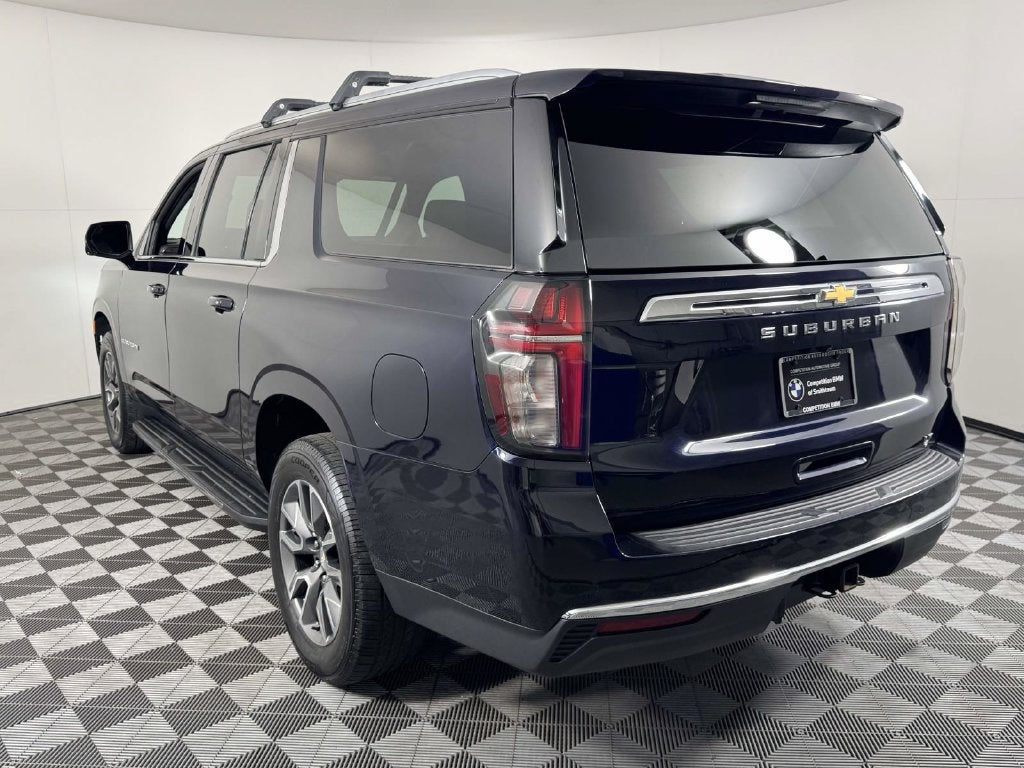 2022 Chevrolet Suburban LT
