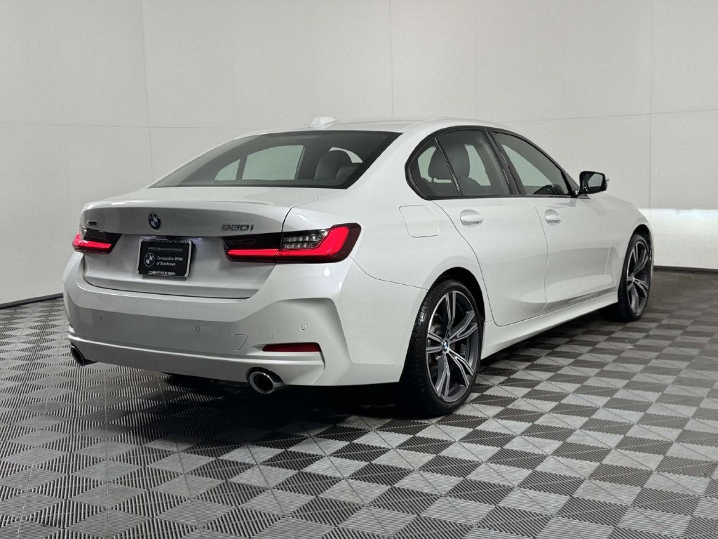2023 BMW 3 Series 330i xDrive