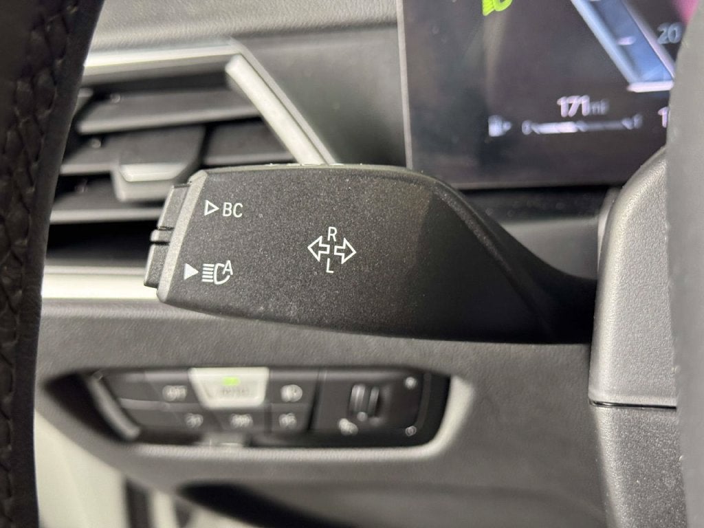 2023 BMW 3 Series 330i xDrive