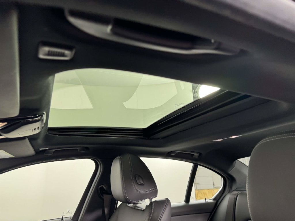 2023 BMW 3 Series 330i xDrive