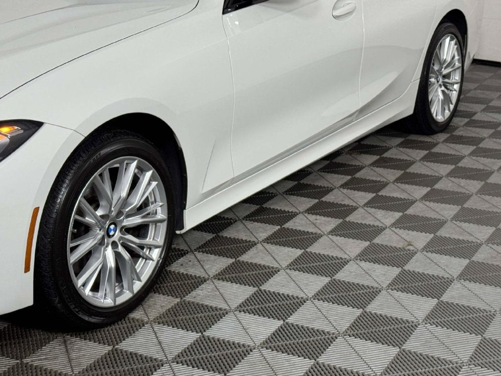 2023 BMW 3 Series 330i xDrive