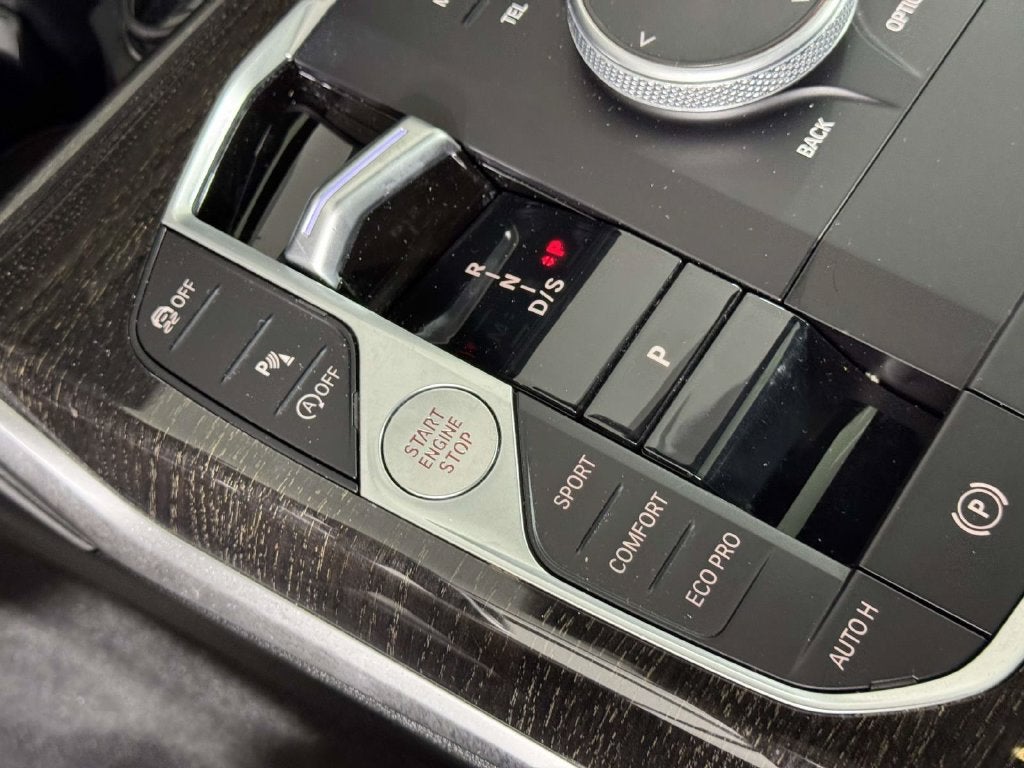 2023 BMW 3 Series 330i xDrive