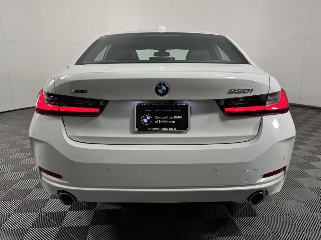 2023 BMW 3 Series 330i xDrive