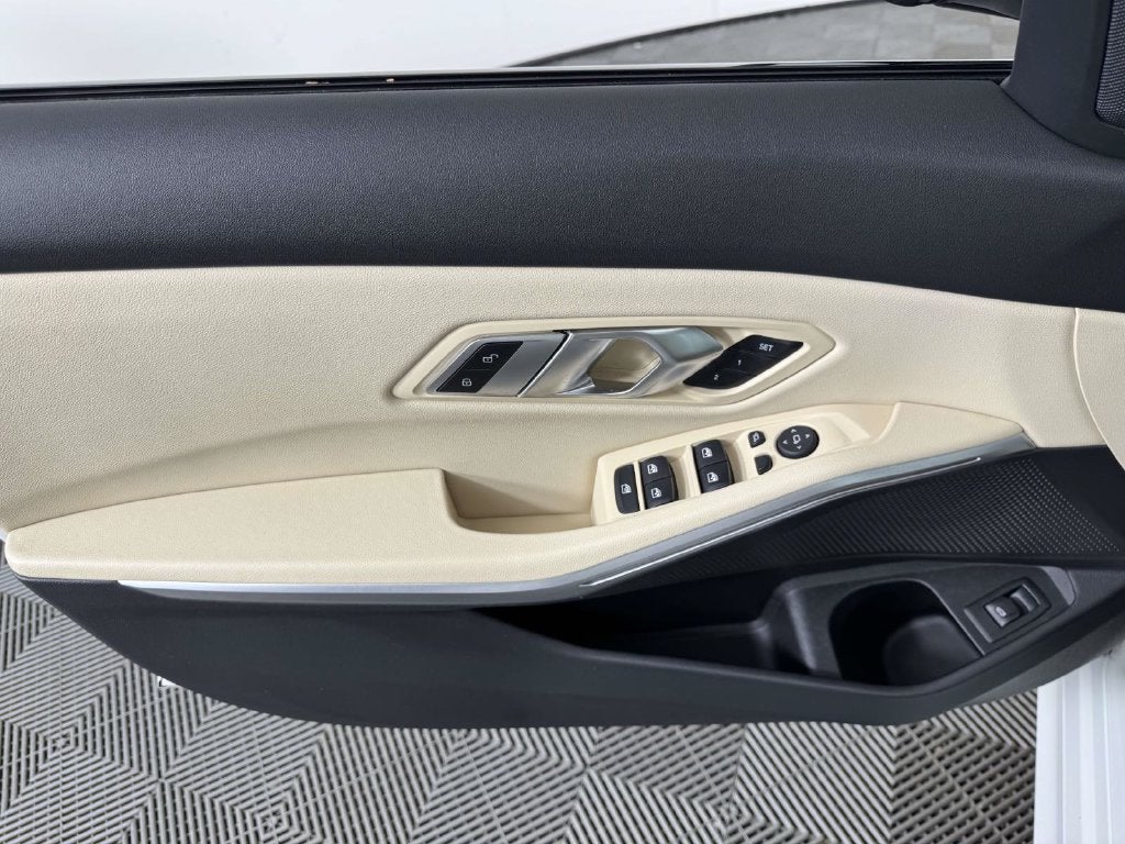 2023 BMW 3 Series 330i xDrive