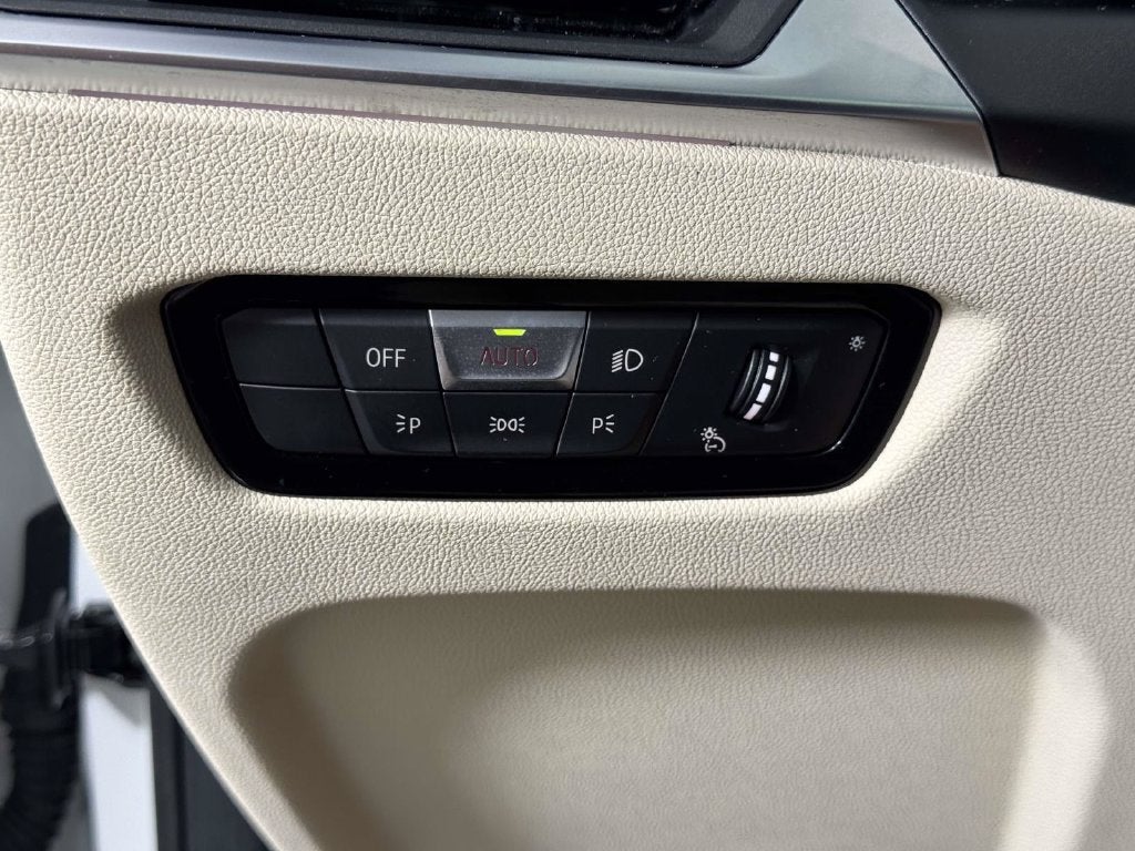 2023 BMW 3 Series 330i xDrive