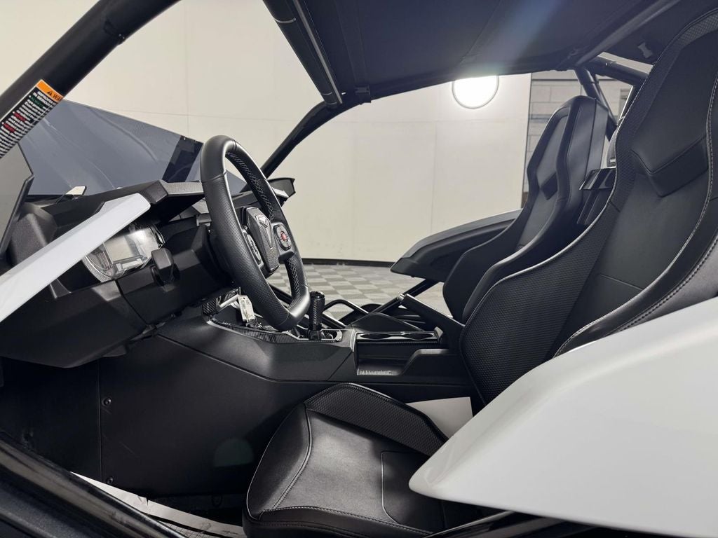 2024 Polaris SLINGSHOT SLR