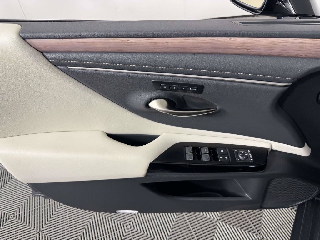 2024 Lexus ES 350