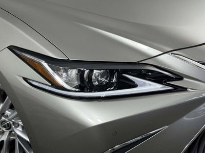 2021 Lexus ES 300h Luxury