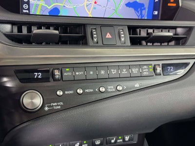 2021 Lexus ES 300h Luxury