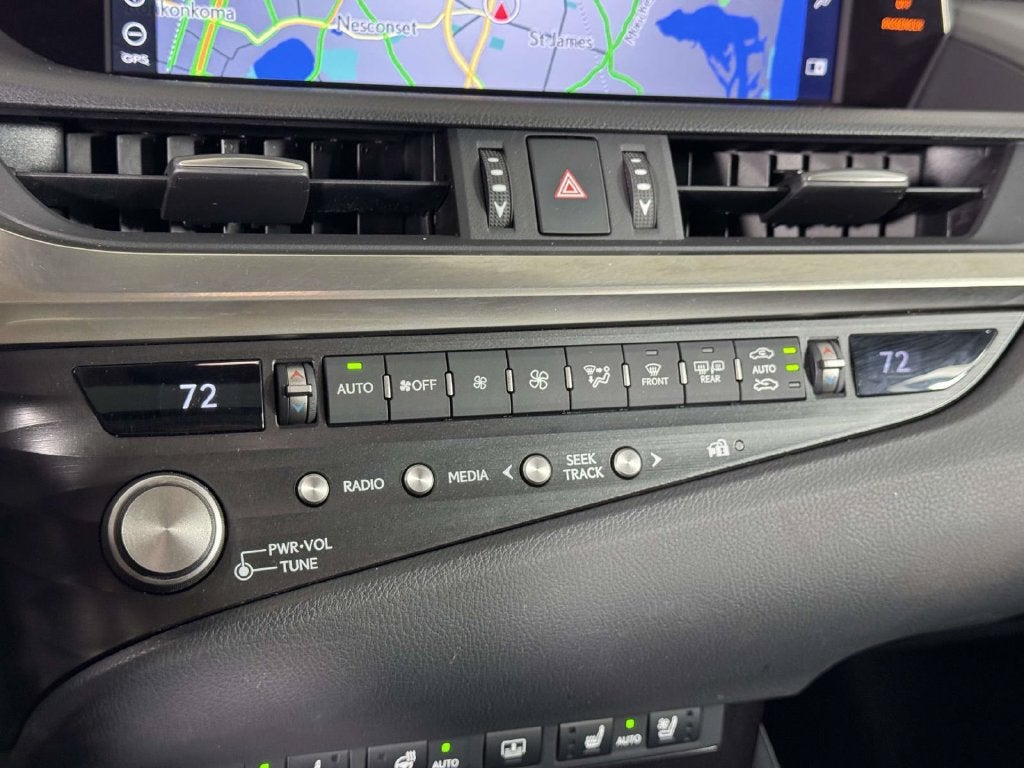 2021 Lexus ES 300h Luxury