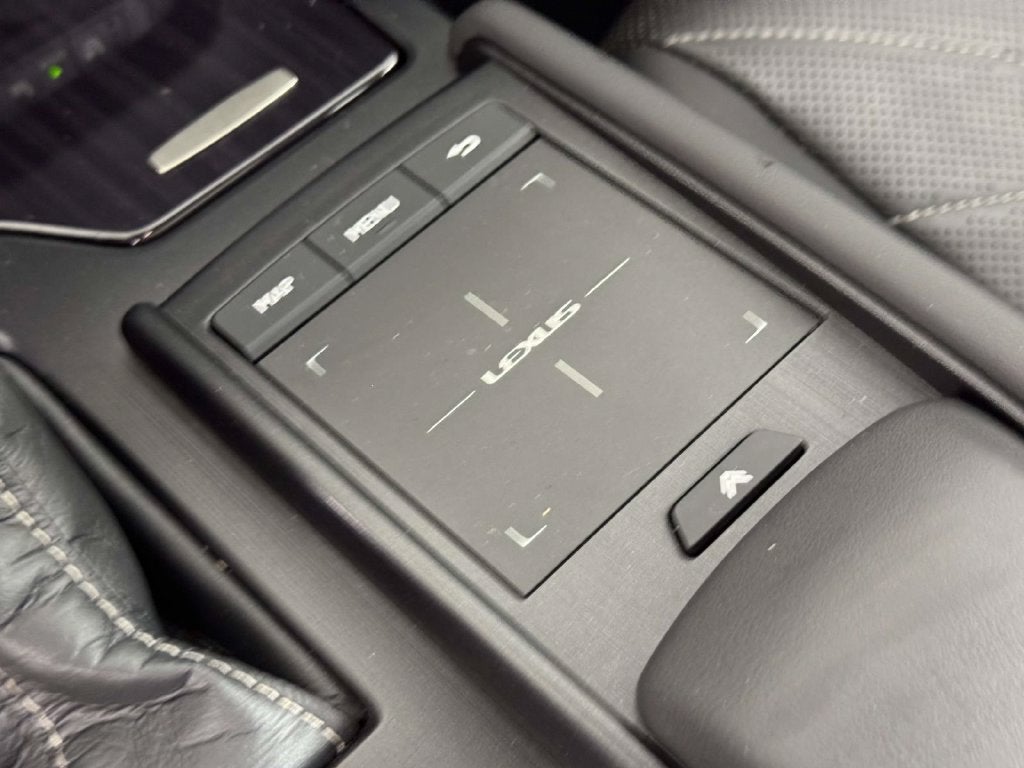 2021 Lexus ES 300h Luxury