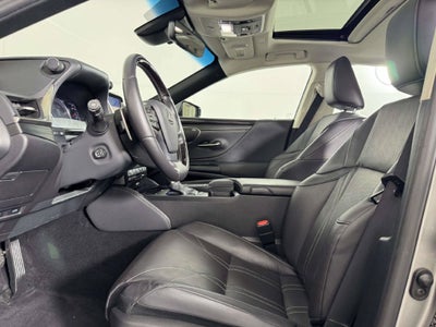 2021 Lexus ES 300h Luxury