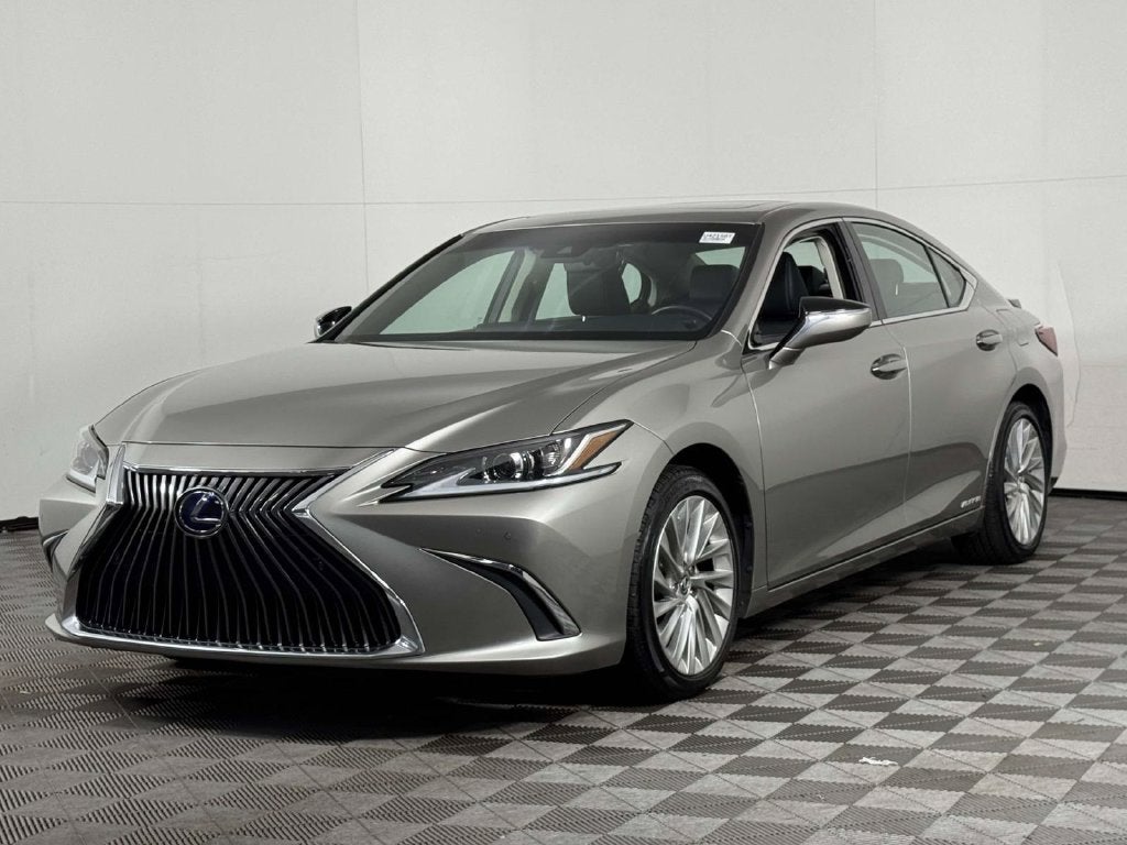 2021 Lexus ES 300h Luxury