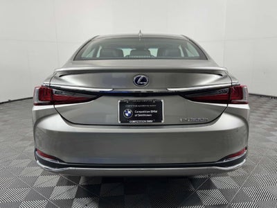 2021 Lexus ES 300h Luxury