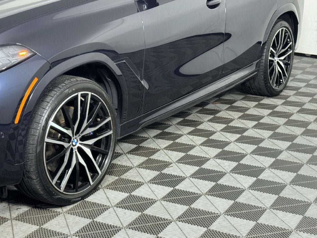 2025 BMW X6 M60i