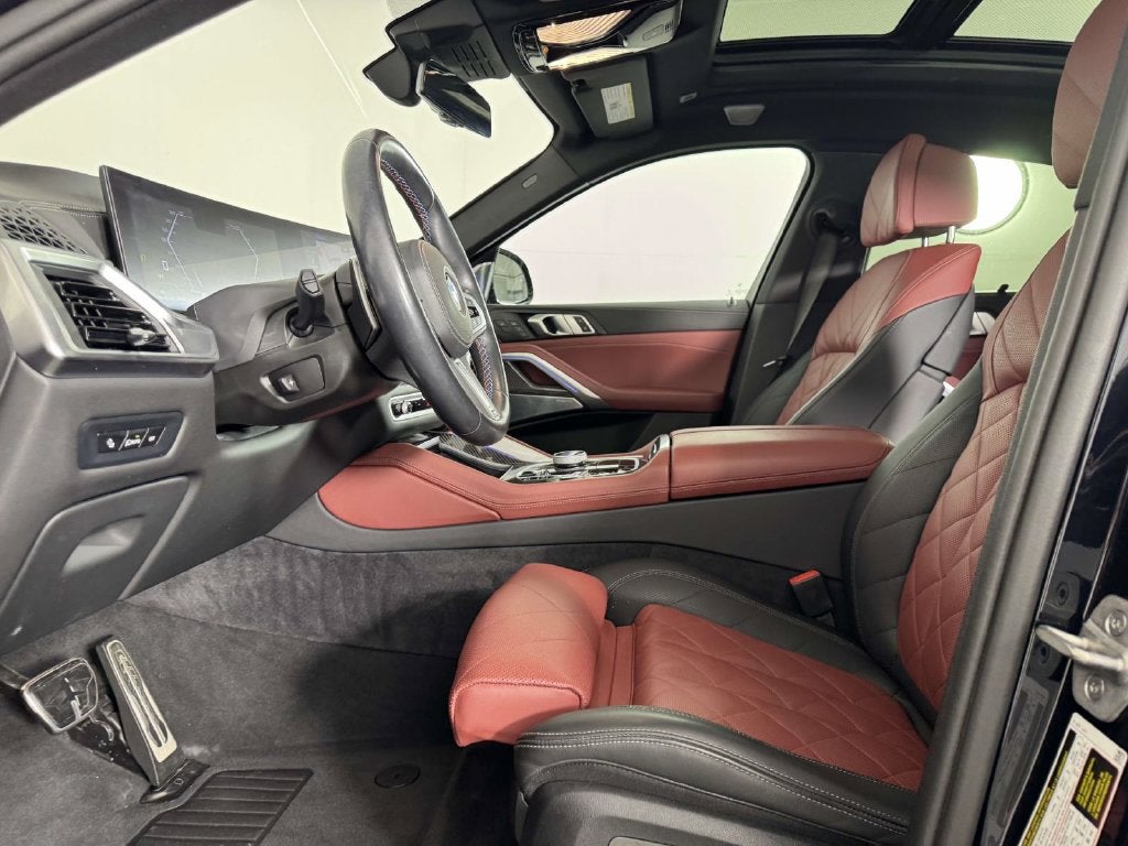 2025 BMW X6 M60i