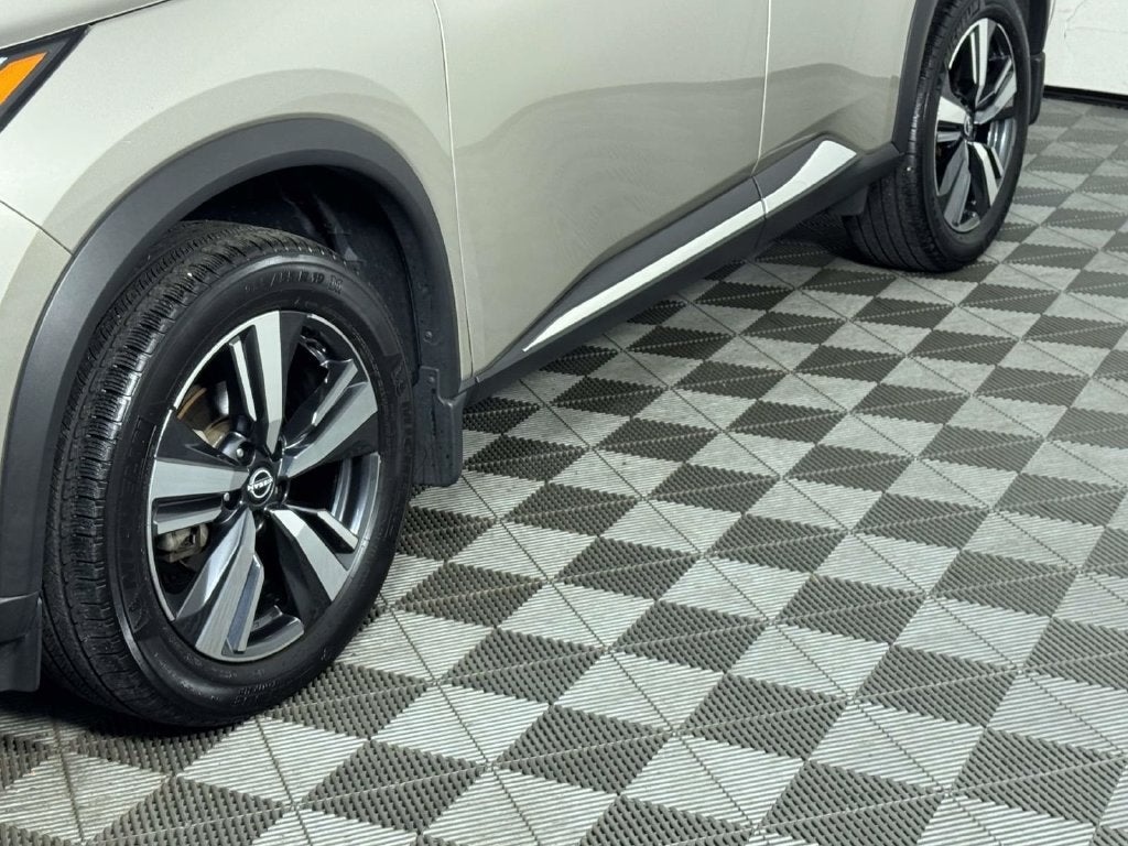 2022 Nissan Rogue SL
