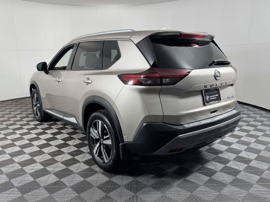 2022 Nissan Rogue SL