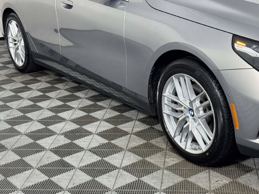 2024 BMW 5 Series 530i xDrive