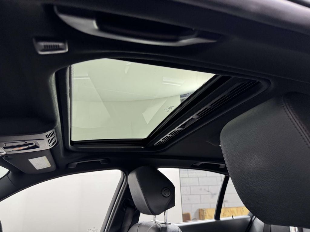 2018 BMW 3 Series 330i xDrive
