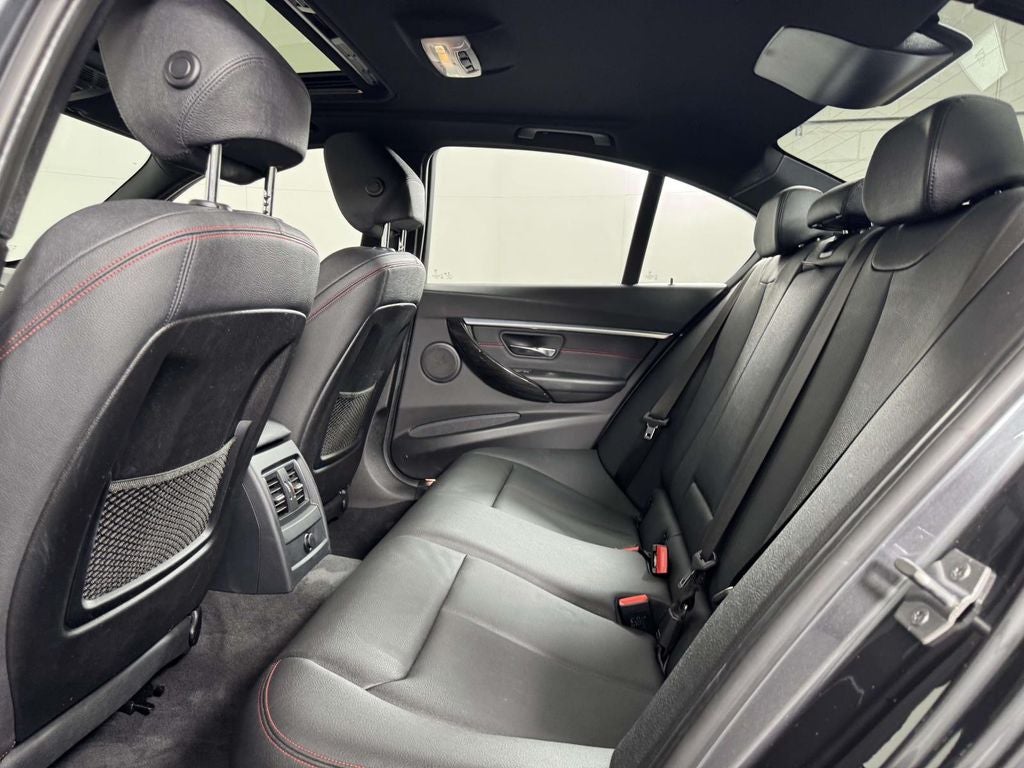 2018 BMW 3 Series 330i xDrive