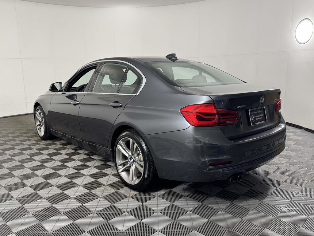 2018 BMW 3 Series 330i xDrive