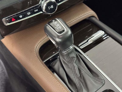 2019 Volvo XC90 T6 Momentum